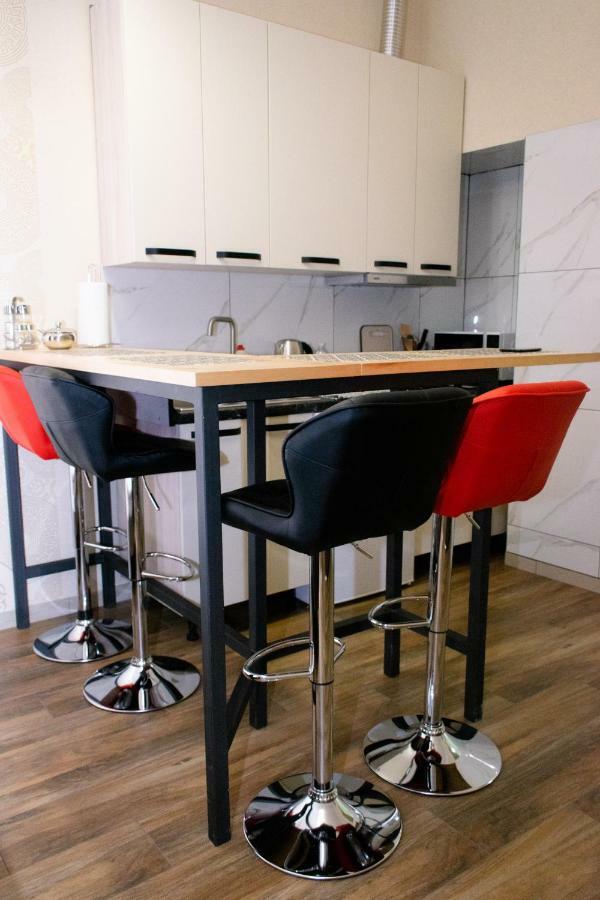 Apartment Barvy Lvova On Kostyushka St 외부 사진