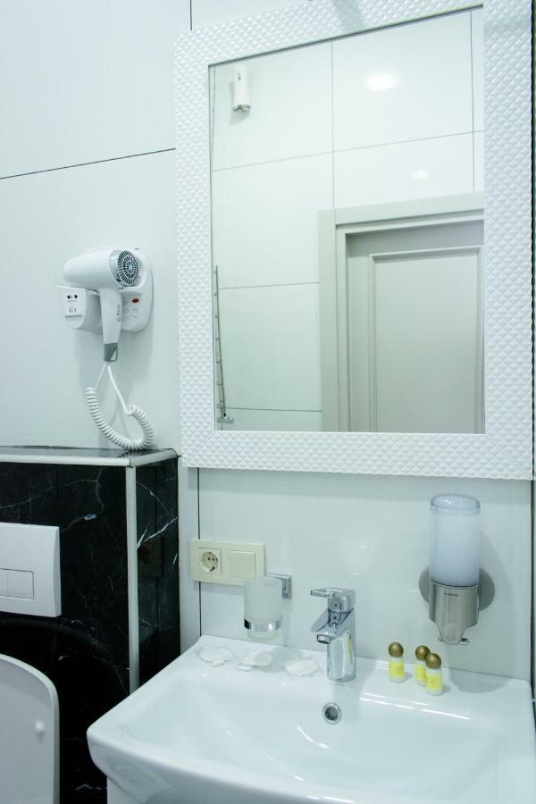 Apartment Barvy Lvova On Kostyushka St 외부 사진